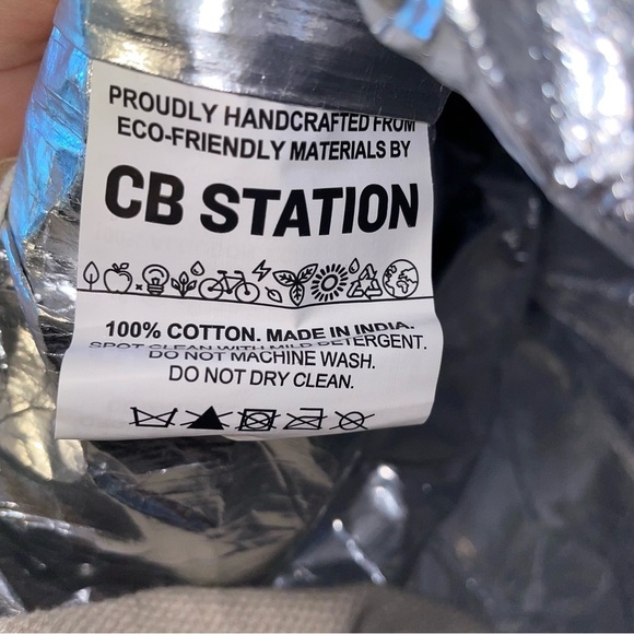 CB Station Insulated Striped Tote Bag with Outer Zipper Section Cotton Exterior - Picture 6 of 7